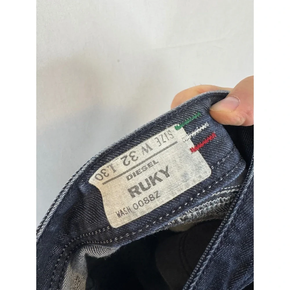 Diesel Ruky 0088Z‎ Mens Dark Wash Straight Leg Jeans  Italy 32x30 Fits 32X28